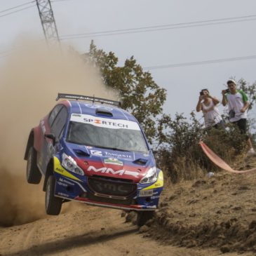 “COHETE” SUAREZ Y CARRERA: CAMPEONES DE ESPAÑA DE TIERRA CON MAXYRALLYE RMC Motorsport